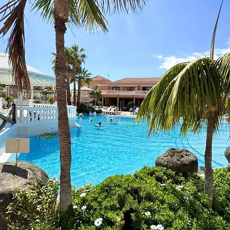 Heated Pool Royal Gardens By Deihu Experiences Apartament Playa de las Americas (Tenerife)