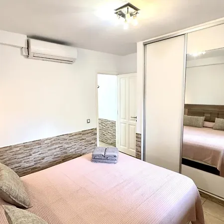 Apartmán Heated Pool Royal Gardens By Deihu Experiences