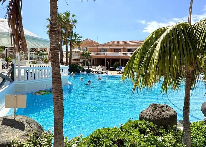 Heated Pool Royal Gardens By Deihu Experiences Apartmán Playa de las Americas (Tenerife)